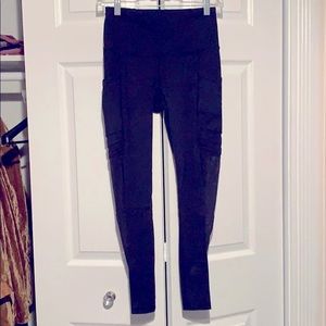 TNF Performance High Waist Mesh Crop Leggings